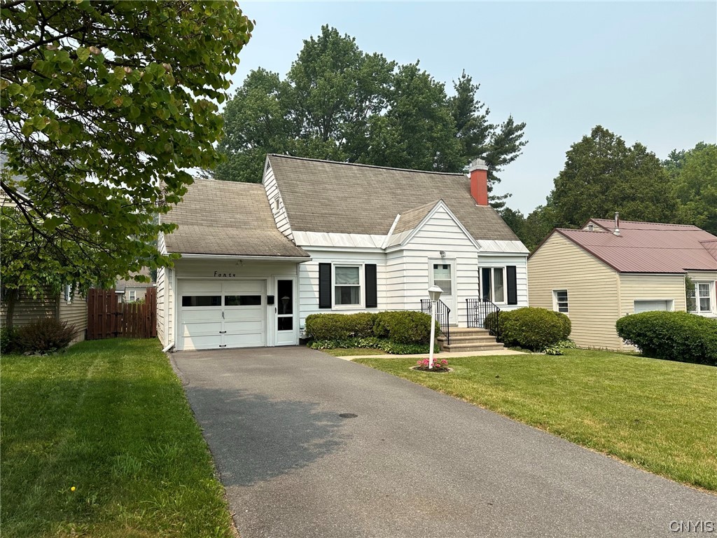 40 Evalon Road New Hartford, NY 13413 - Photo 2 of 34