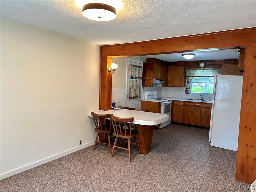 40 Evalon Road New Hartford, NY 13413 - Photo 9 of 34