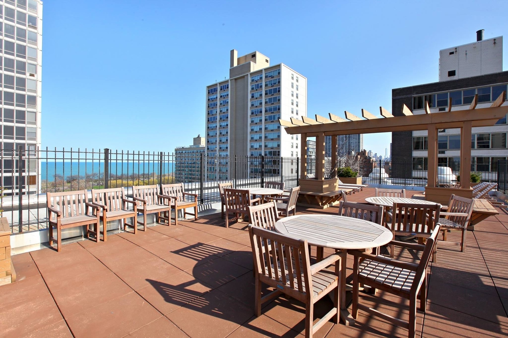 3033 North Sheridan Road, Unit 1102 Chicago, IL 60657 - Photo 17 of 17
