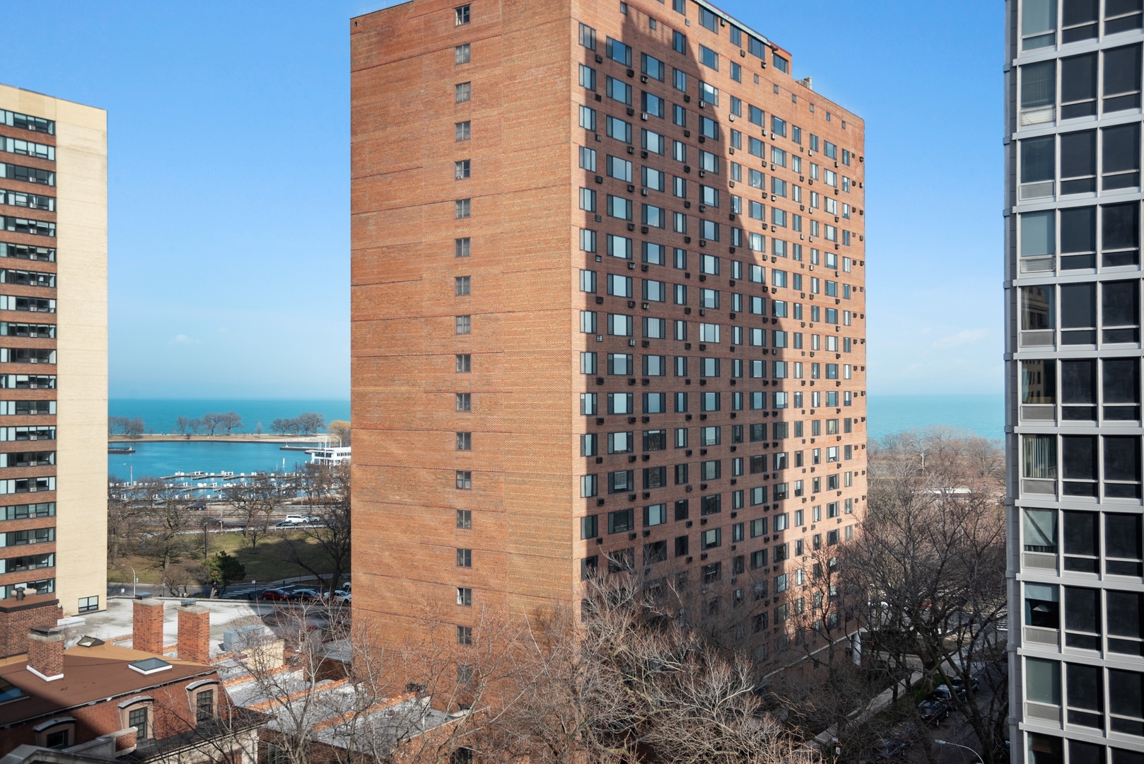 3033 North Sheridan Road, Unit 1102 Chicago, IL 60657 - Photo 6 of 17