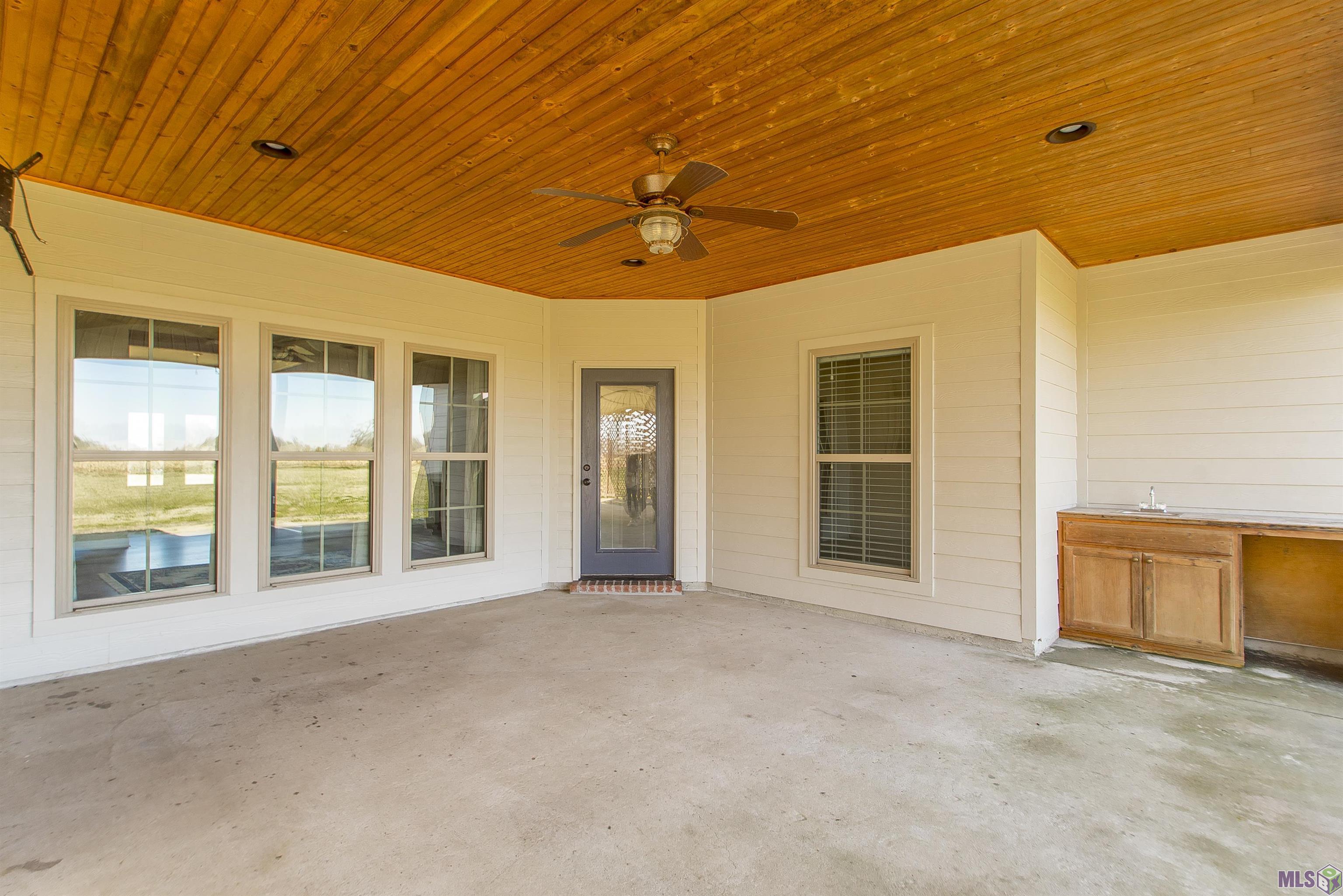 1816 Maringouin Road East Maringouin, LA 70757 - Photo 8 of 34 Gallery Image 8