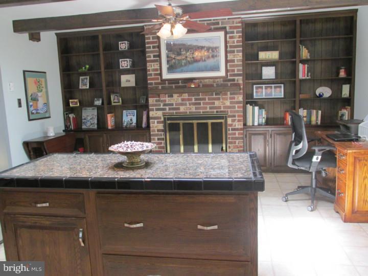 5555 Chelsea Road Aston, PA 19014 - Photo 8 of 25 Kitchen
