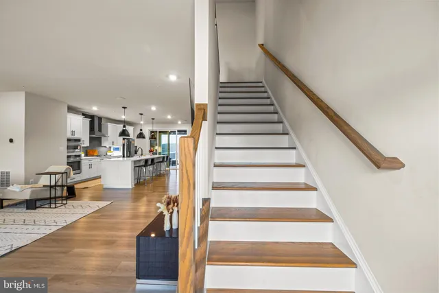 a view of entryway and hall