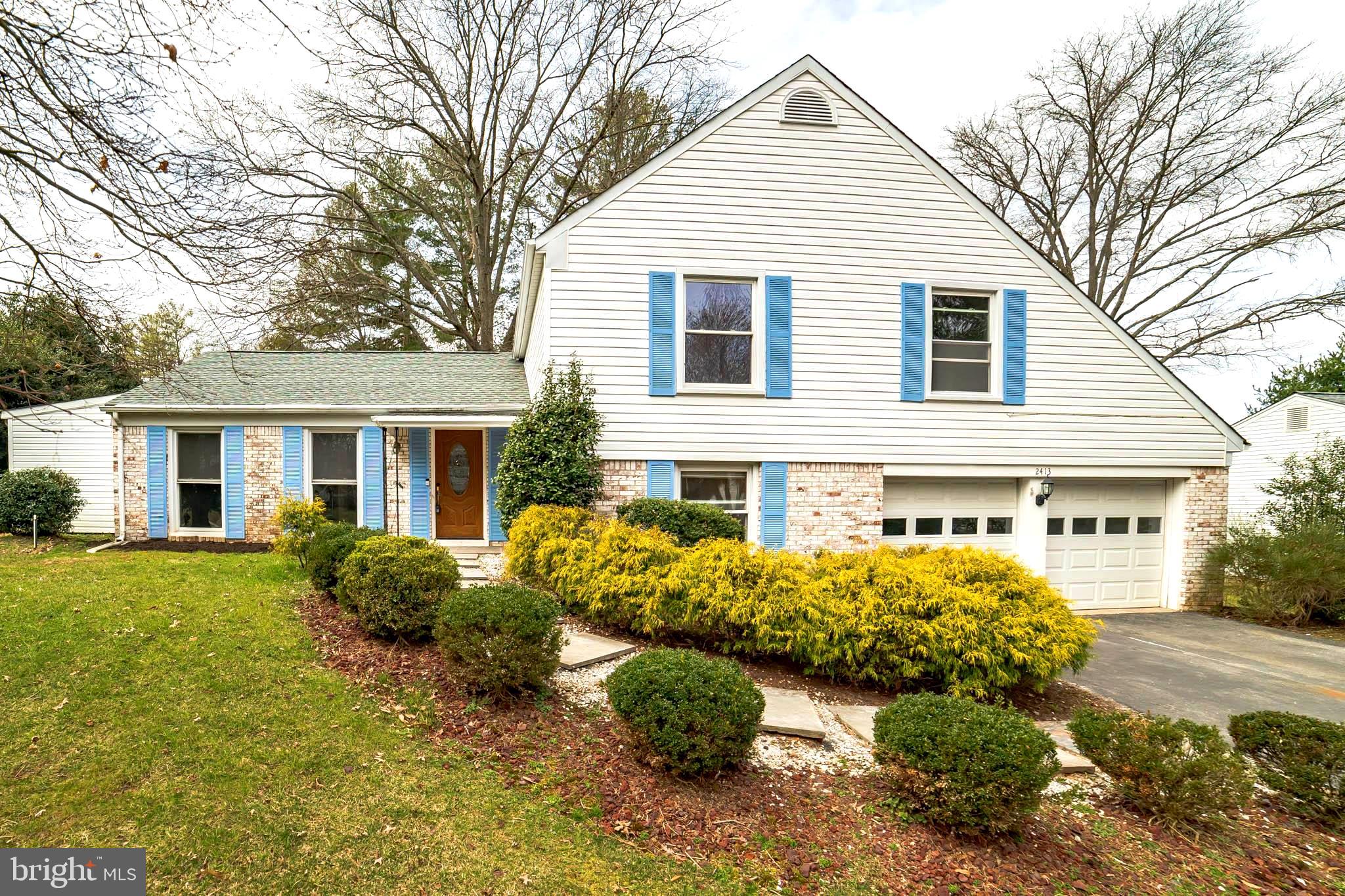 Front View - Nice Curb Appeal!