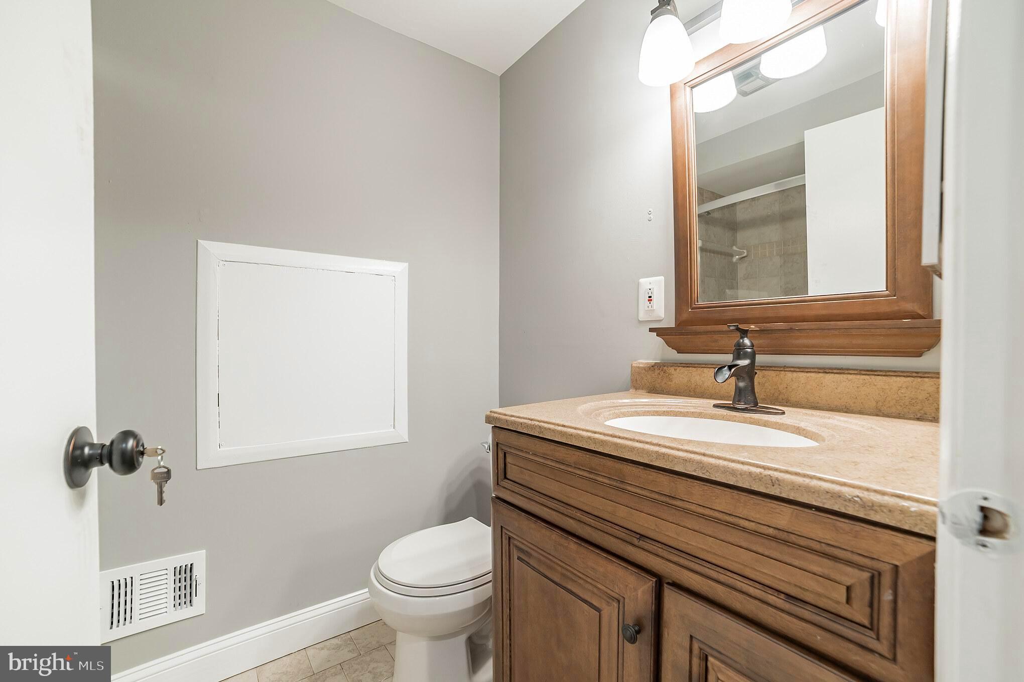 2413 Countryside Drive Silver Spring, MD 20905 - Photo 21 of 30 Upper Level Hall Bath