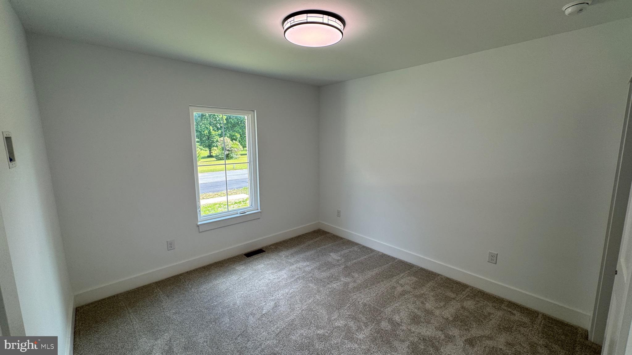 340 Honeymoon Road Glassboro, NJ 08028 - Photo 72 of 110 an empty room with a window