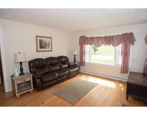 42 Piper Road West Springfield, MA 01089 - Photo 7 of 35 a living room with furniture and a window