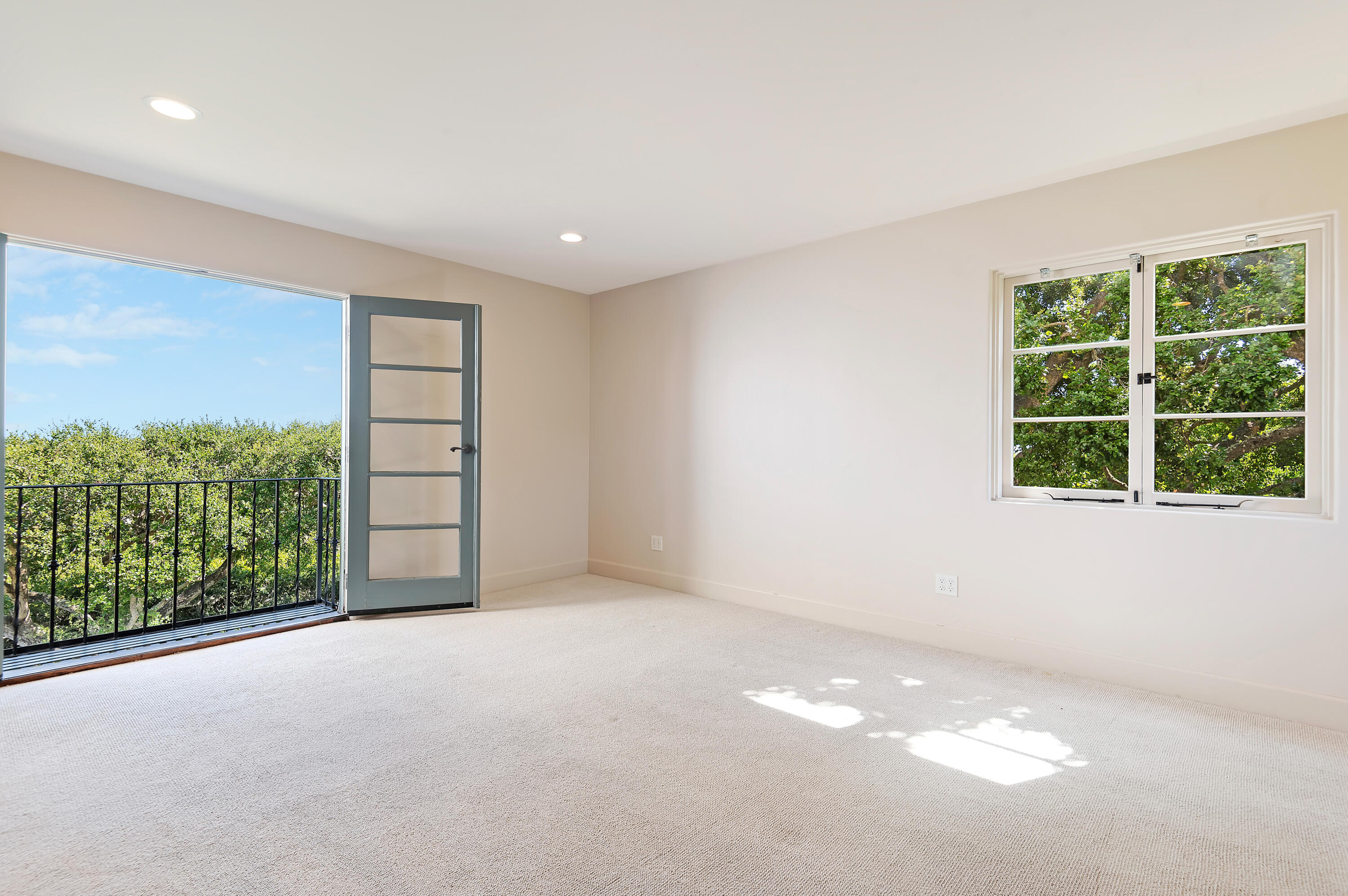 931 Knapp Drive Santa Barbara, CA 93108 - Photo 28 of 40 a view of an empty room with a window