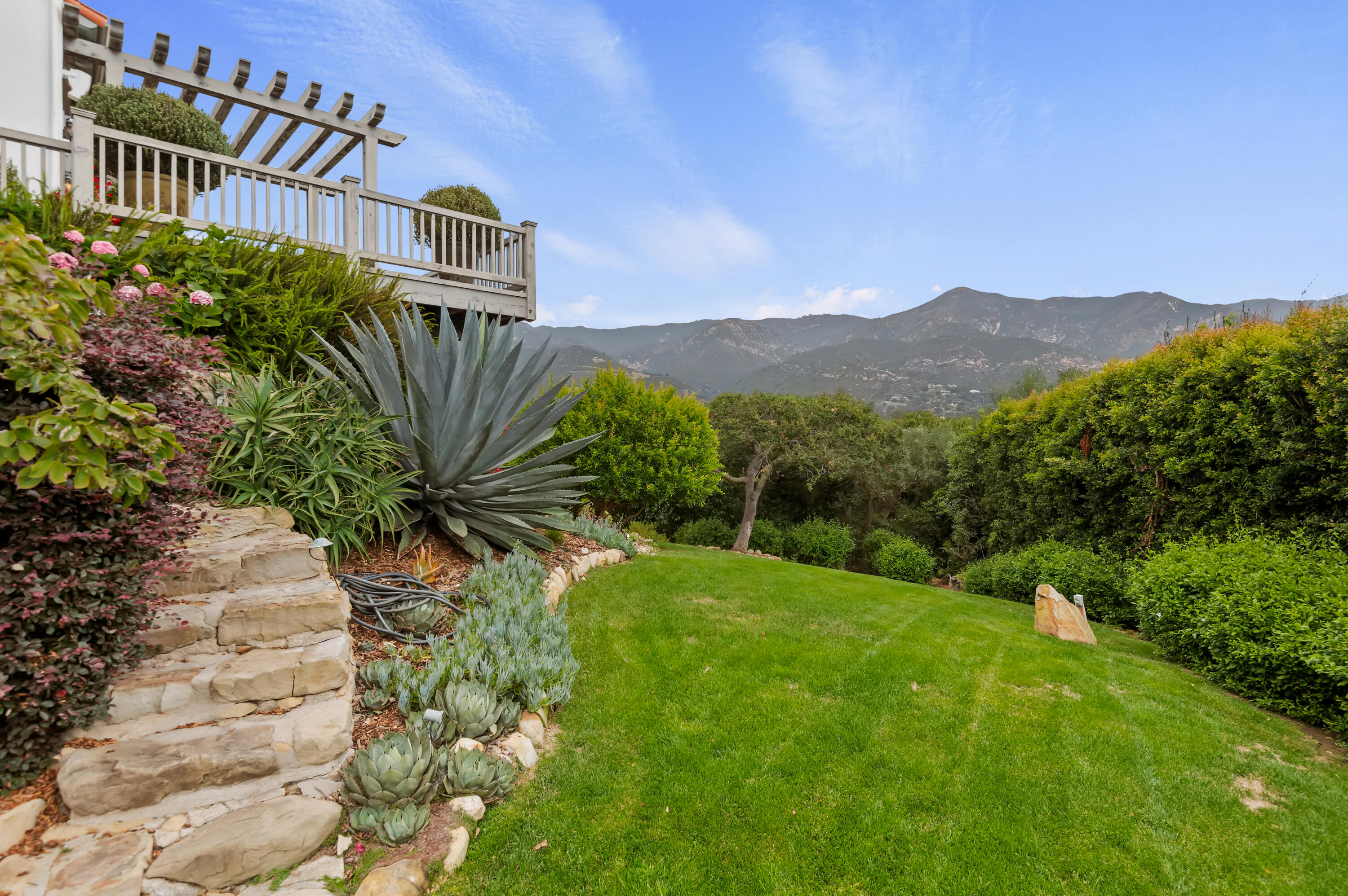 931 Knapp Drive Santa Barbara, CA 93108 - Photo 37 of 40 a view of a house with a yard