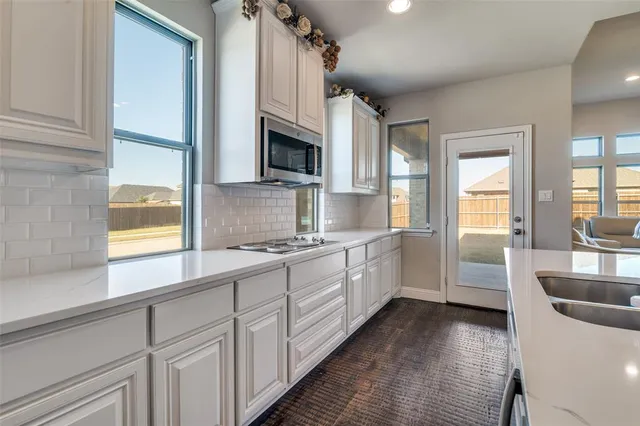 $450,000 | 3246 Cumby Drive, Royse City, TX 75189