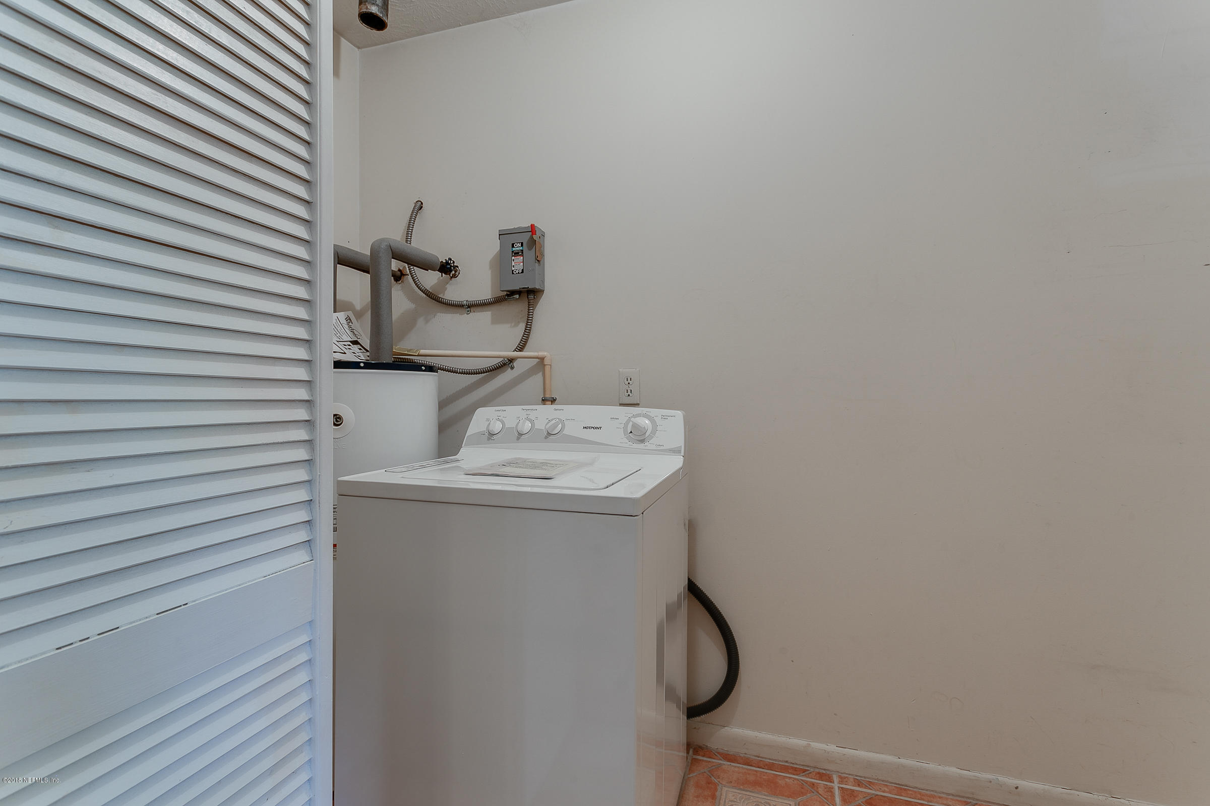 6053 Bizier Road Jacksonville, FL 32244 - Photo 25 of 30 25 Laundry