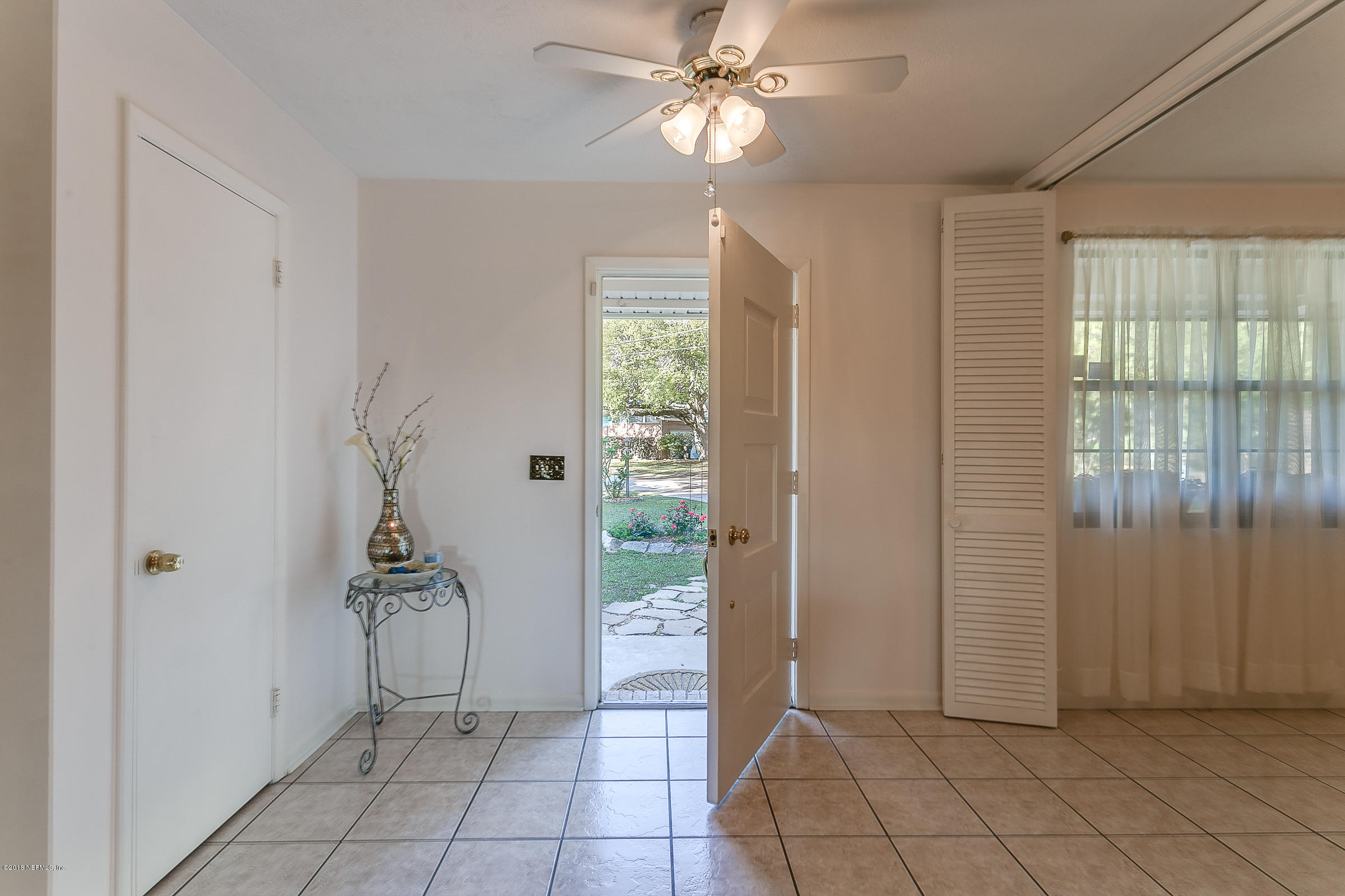 6053 Bizier Road Jacksonville, FL 32244 - Photo 4 of 30 04 Entry Foyer