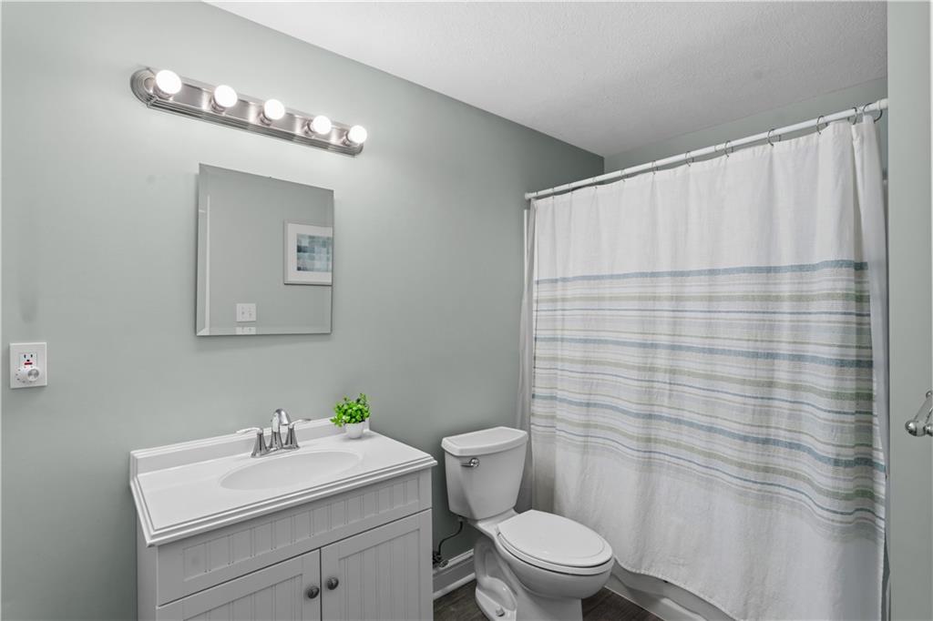 237 Morning Grove Lane Valencia, PA 16059 - Photo 38 of 50 Lower level full bath
