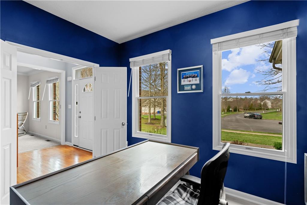 237 Morning Grove Lane Valencia, PA 16059 - Photo 6 of 50 Updated and bright office space
