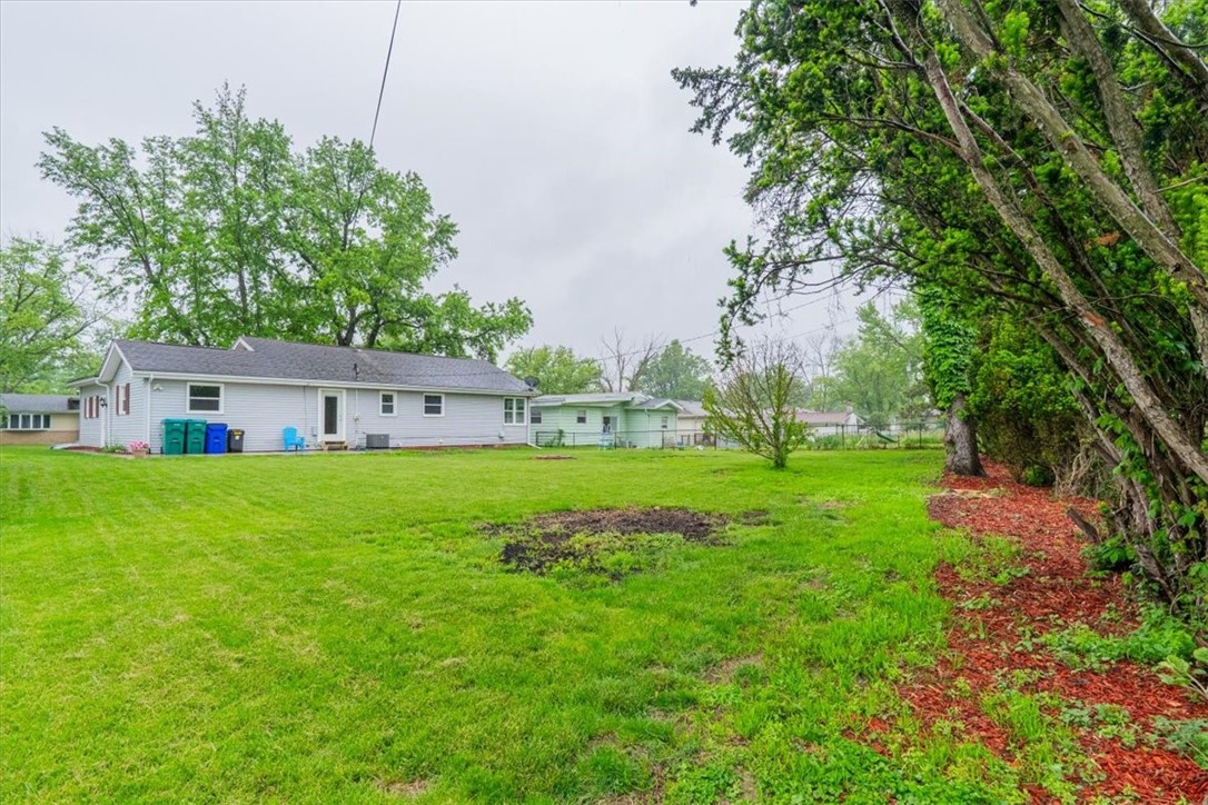 2284 Grandview Drive Decatur, IL 62526 - Photo 27 of 30