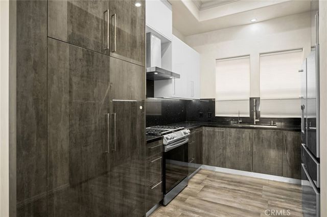 $4,000 | 333 West Milford Street, Unit 106, Glendale, CA 91203