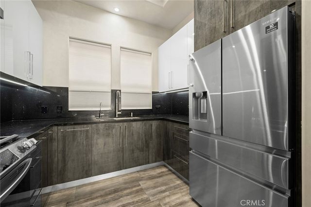 $4,000 | 333 West Milford Street, Unit 106, Glendale, CA 91203