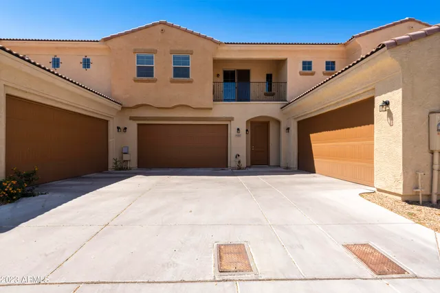 $2,000 | 1367 South Country Club Drive, Unit 1167, Mesa, AZ 85210