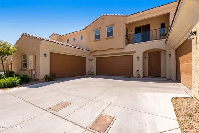 $2,000 | 1367 South Country Club Drive, Unit 1167, Mesa, AZ 85210