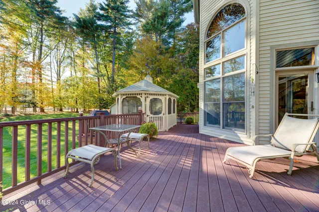 $925,000 | 1 Shetland Clifton Park, Clifton Park, NY 12065