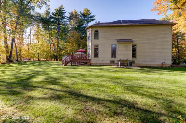 $925,000 | 1 Shetland Clifton Park, Clifton Park, NY 12065