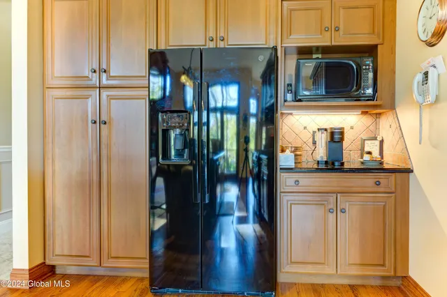 $925,000 | 1 Shetland Clifton Park, Clifton Park, NY 12065