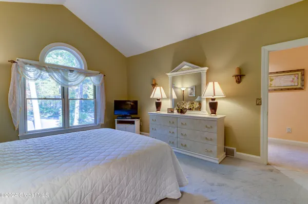 $875,000 | 1 Shetland Clifton Park, Clifton Park, NY 12065
