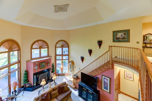 $925,000 | 1 Shetland Clifton Park, Clifton Park, NY 12065