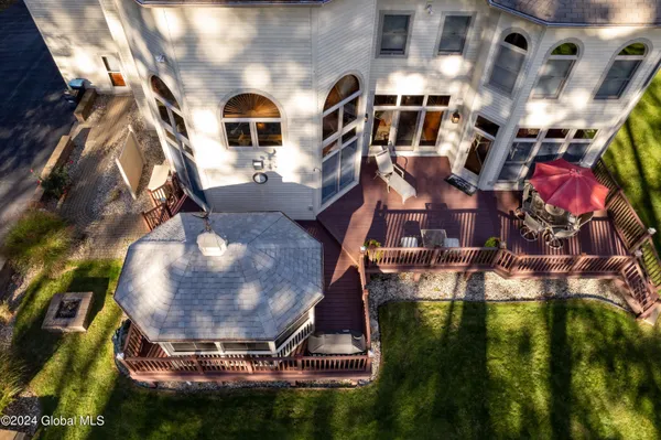$875,000 | 1 Shetland Clifton Park, Clifton Park, NY 12065