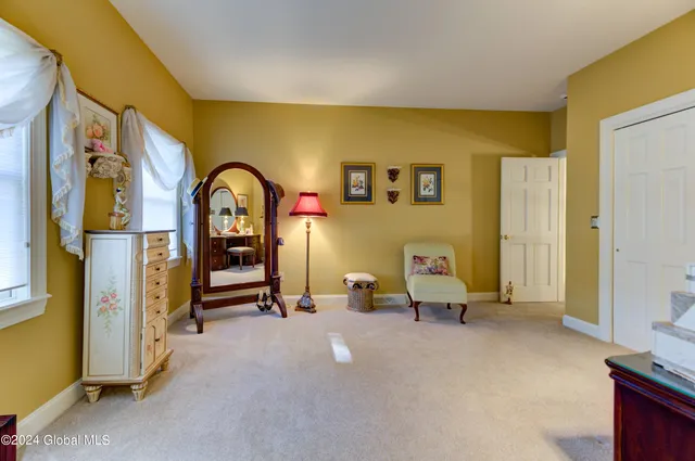 $925,000 | 1 Shetland Clifton Park, Clifton Park, NY 12065