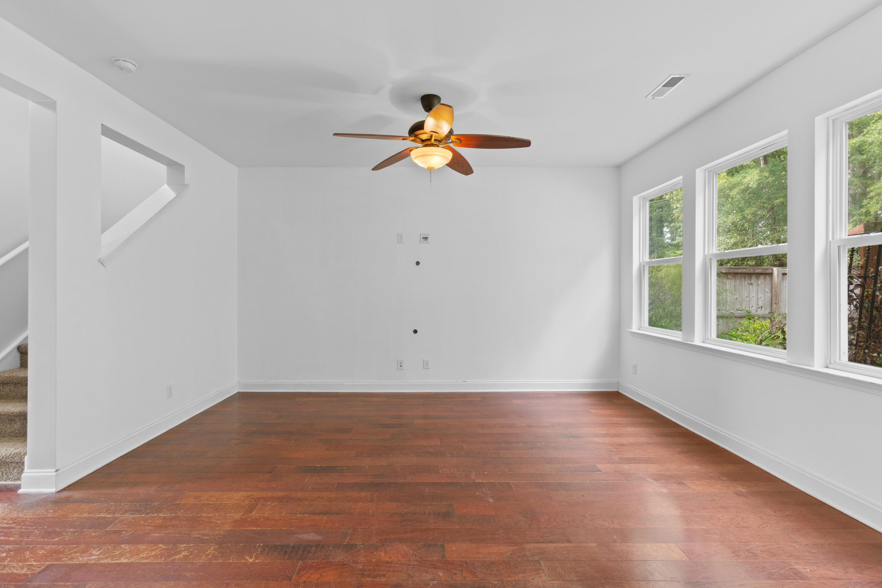 256 Woodbrook Way Moncks Corner, SC 29461 - Photo 9 of 28 256Woodbrook.NicoleBurbagePhoto-4