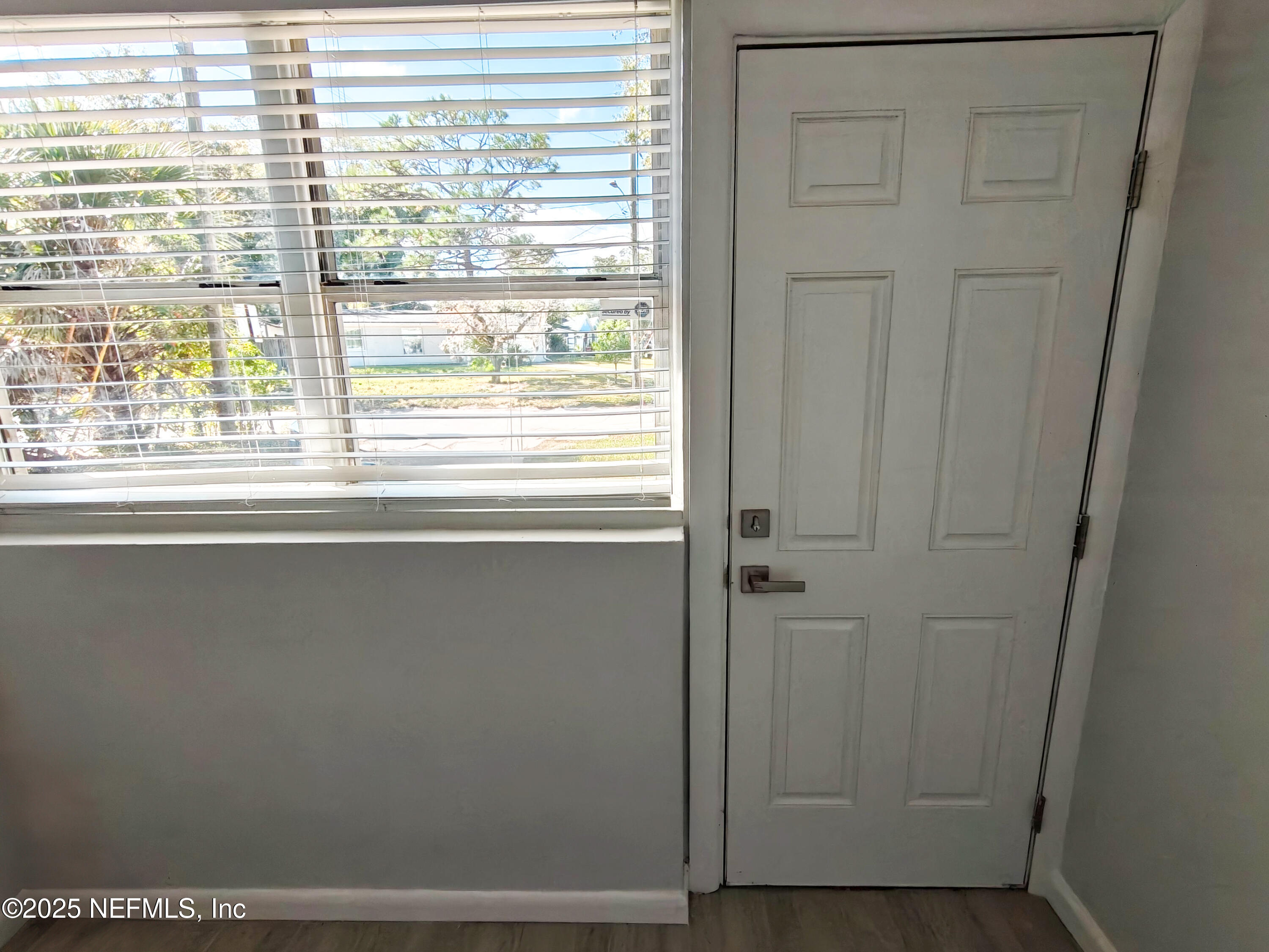 2921 Mansion Road Jacksonville, FL 32277 - Photo 4 of 40 a view of front door