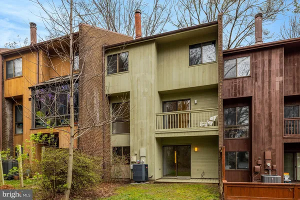 $799,000 | 1752 Wainwright Drive, Reston, VA 20190