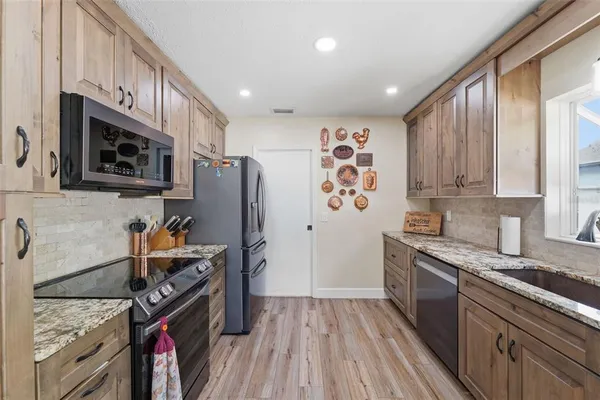 $469,000 | 12721 Carte Drive, Tampa, FL 33618