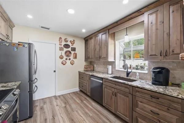 $469,000 | 12721 Carte Drive, Tampa, FL 33618