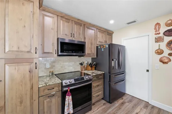 $469,000 | 12721 Carte Drive, Tampa, FL 33618
