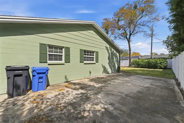 $469,000 | 12721 Carte Drive, Tampa, FL 33618