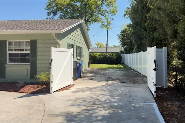 $469,000 | 12721 Carte Drive, Tampa, FL 33618