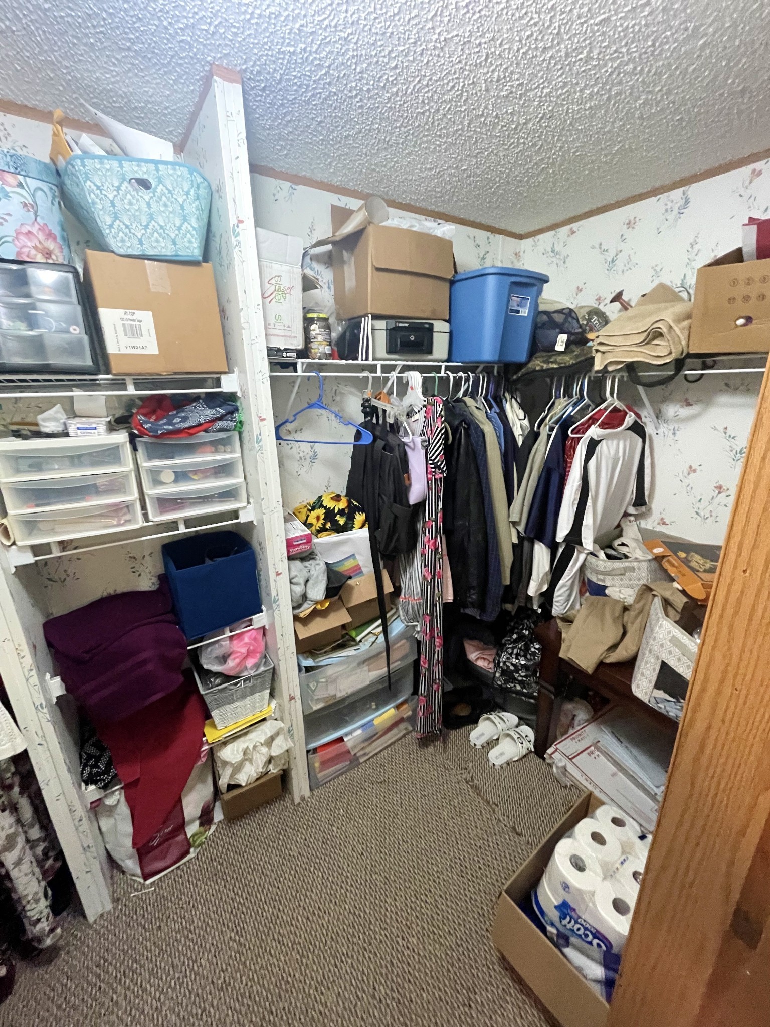 126 Yoder Lane Summertown, TN 38483 - Photo 21 of 69 a view of a room with gym equipment