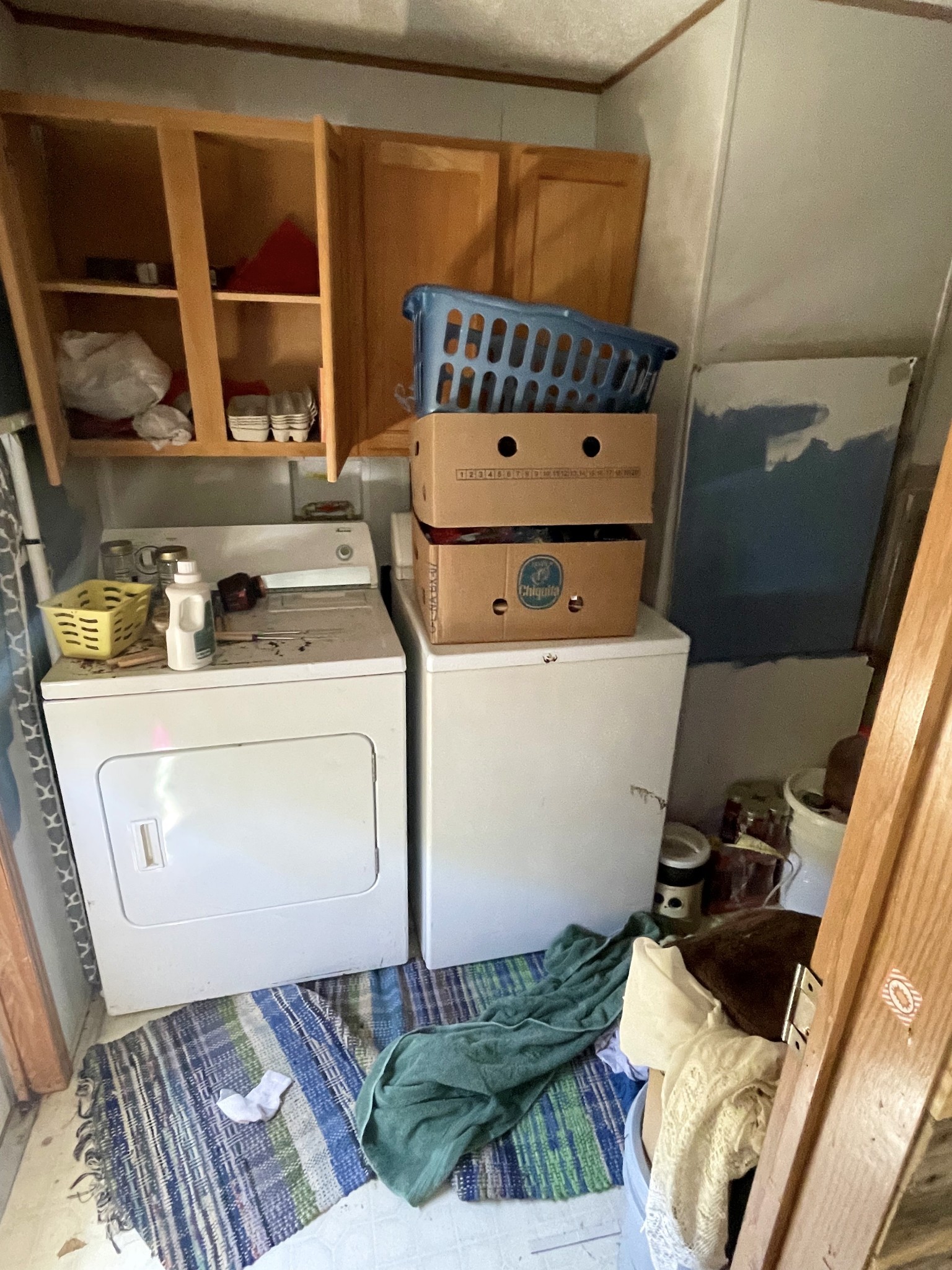 126 Yoder Lane Summertown, TN 38483 - Photo 29 of 69 a utility room with dryer and washer