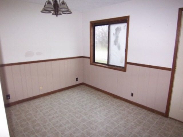 810 East 3rd Street Fowler, IN 47944 - Photo 4 of 9 Gallery Image 4