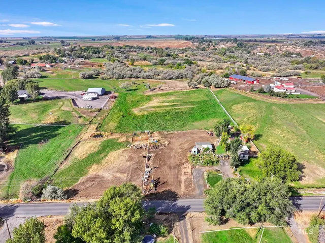 $330,000 | 4343 North 1200 East, Buhl, ID 83316