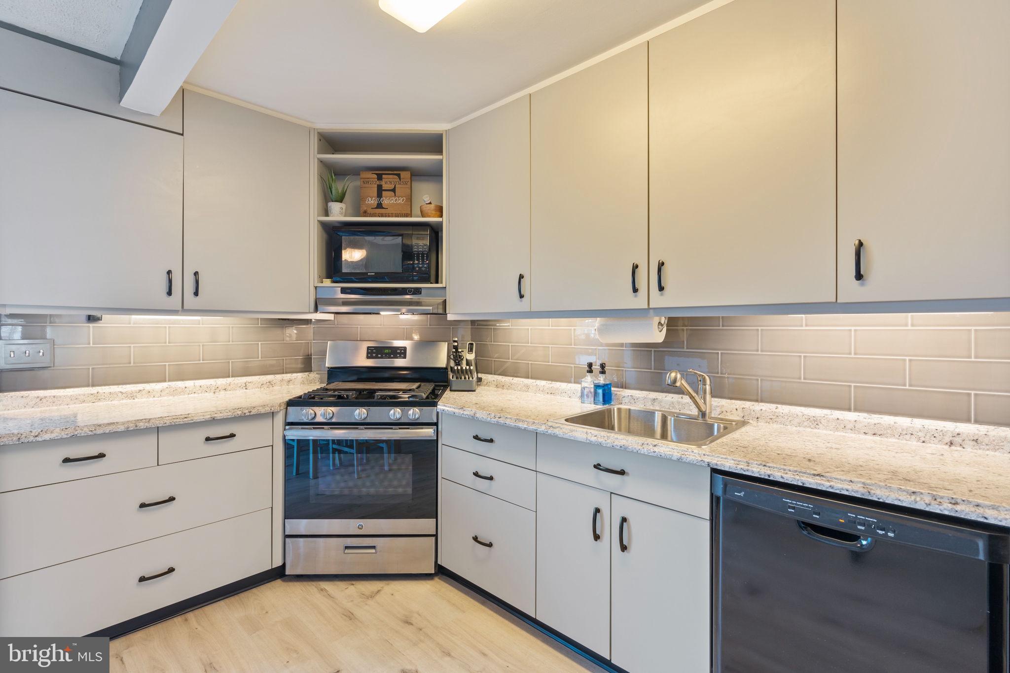 8319 Bon Air Road Baltimore, MD 21234 - Photo 16 of 48