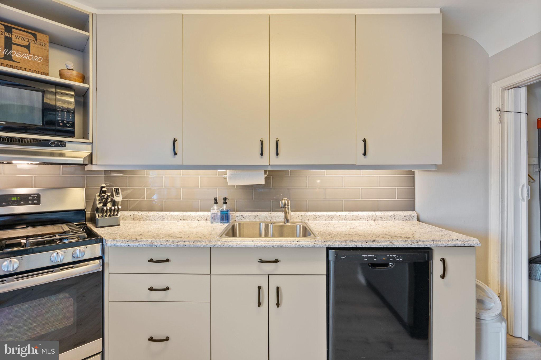 8319 Bon Air Road Baltimore, MD 21234 - Photo 17 of 48