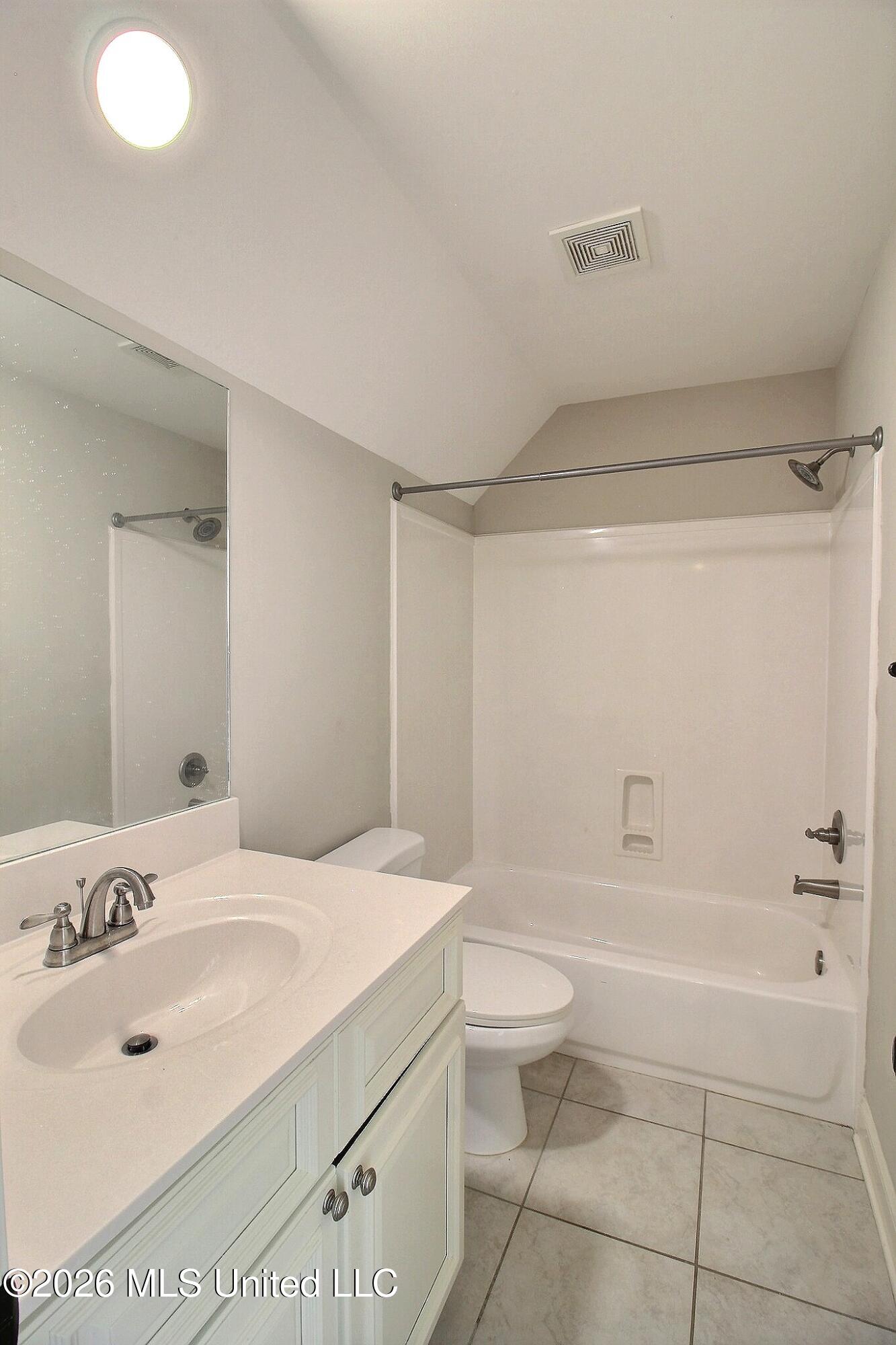4722 Alexander Road Olive Branch, MS 38654 - Photo 14 of 18 Full Bath - Up