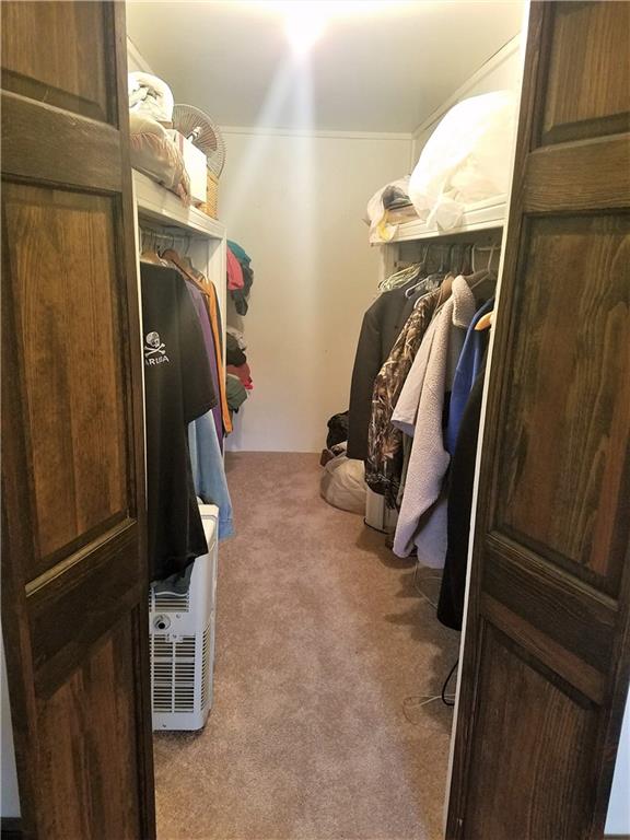 122 Cubbage Lane Butler, PA 16001 - Photo 18 of 25 Master walk in closet