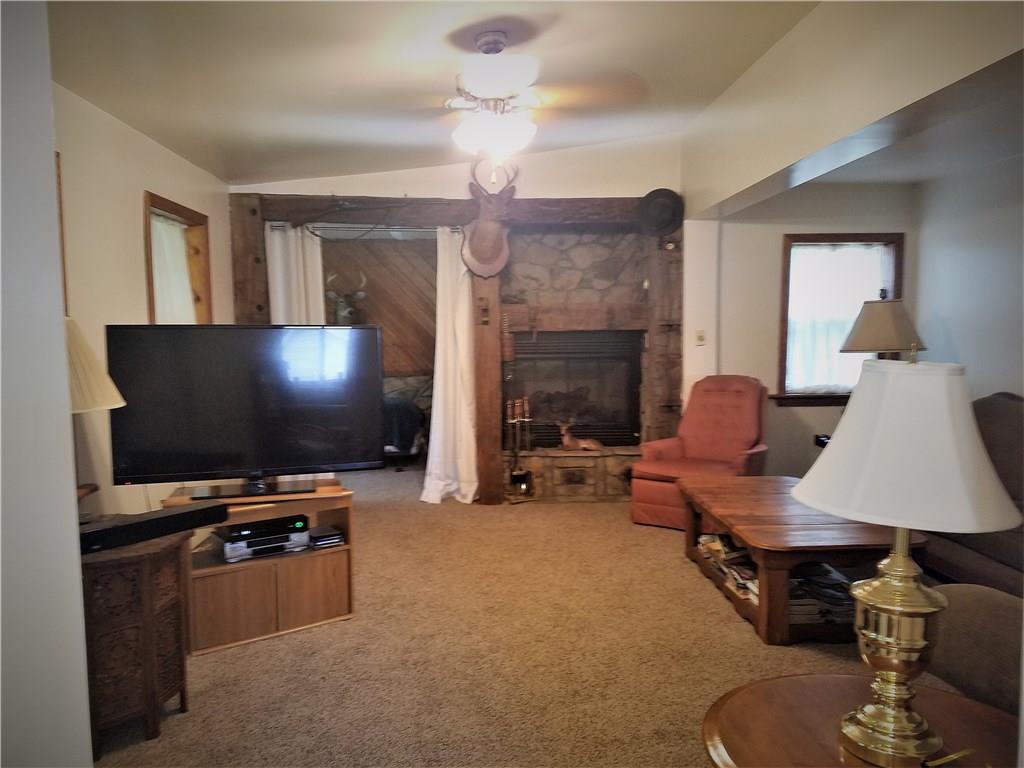 122 Cubbage Lane Butler, PA 16001 - Photo 5 of 25 Main living room with large deck off of living room.