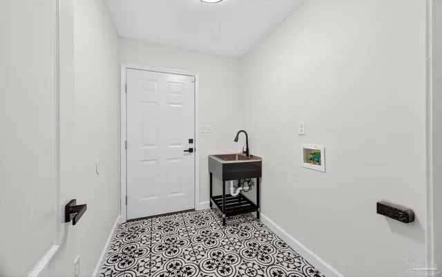 $369,900 | 1590 Twin Pines Circle, Cantonment, FL 32533