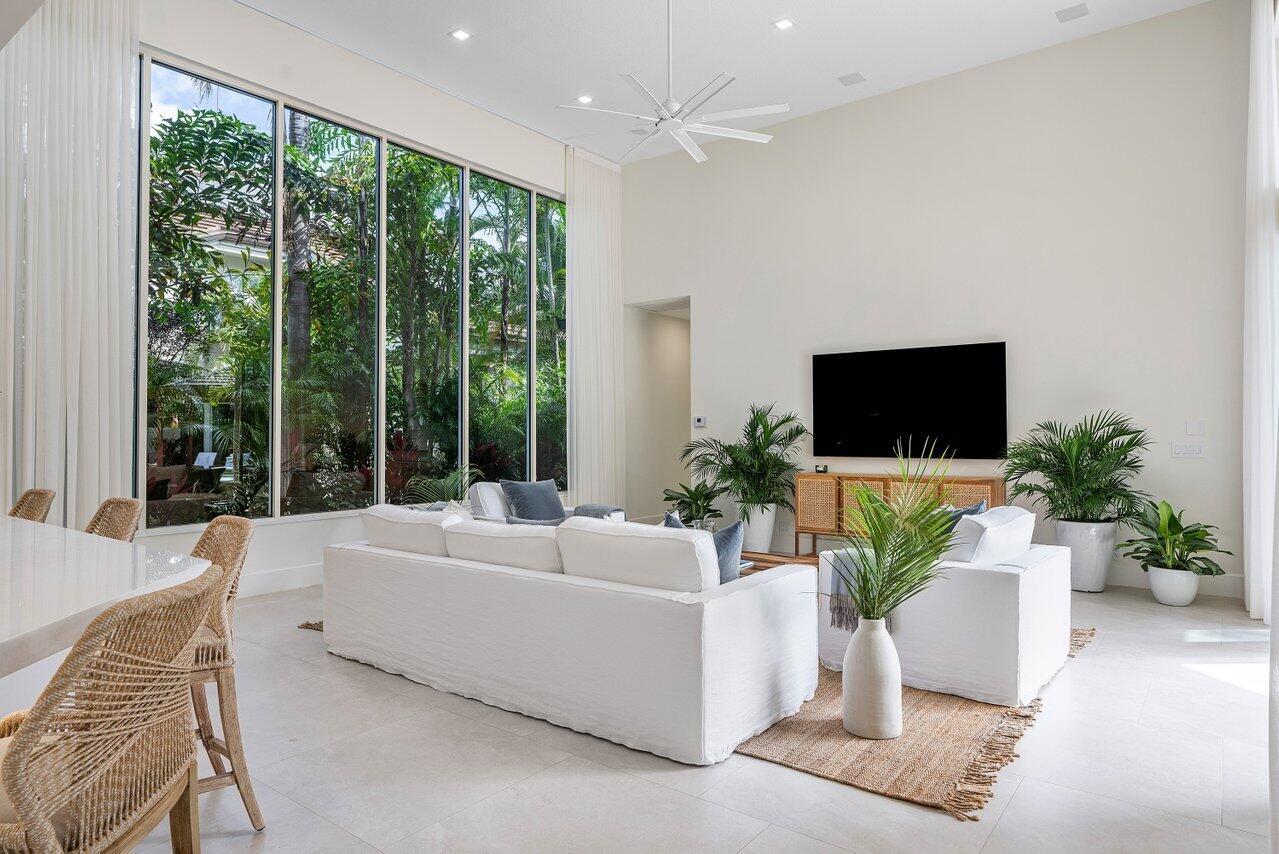 17675 Lake Estates Drive Boca Raton, FL 33496 - Photo 19 of 74 015-17675LakeEstatesDrive-BocaRaton-FL-3