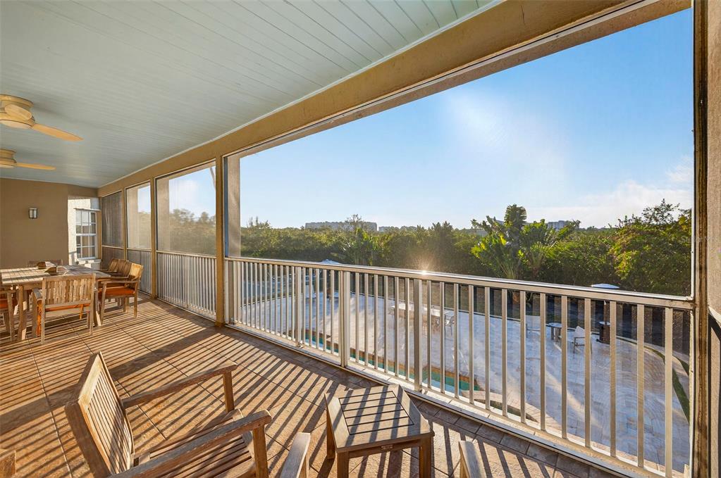 8880 Commodore Drive Seminole, FL 33776 - Photo 22 of 68